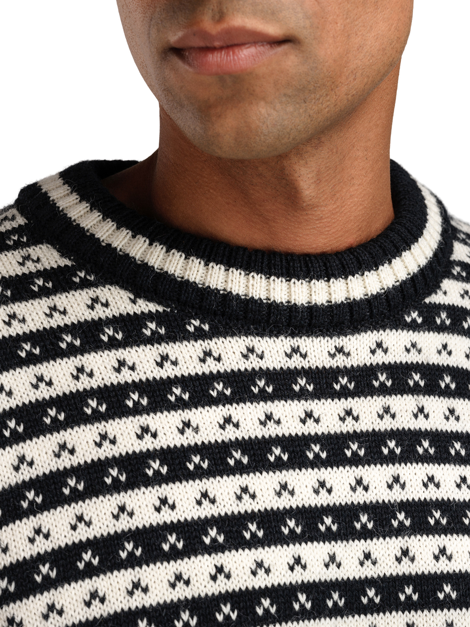 Skipsleia Unisex Sweater - Norwegian Wool Black Offwhite