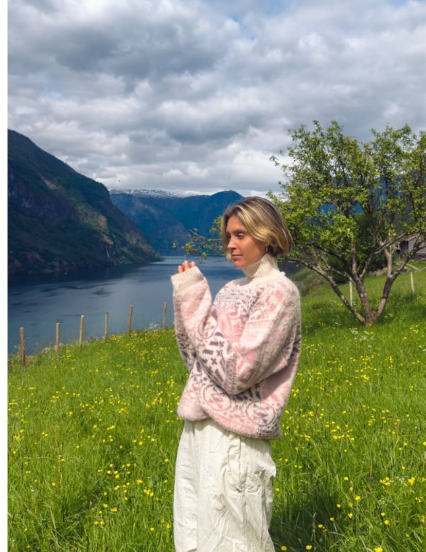 Kajsa i Highland genser fra Dale of Norway
