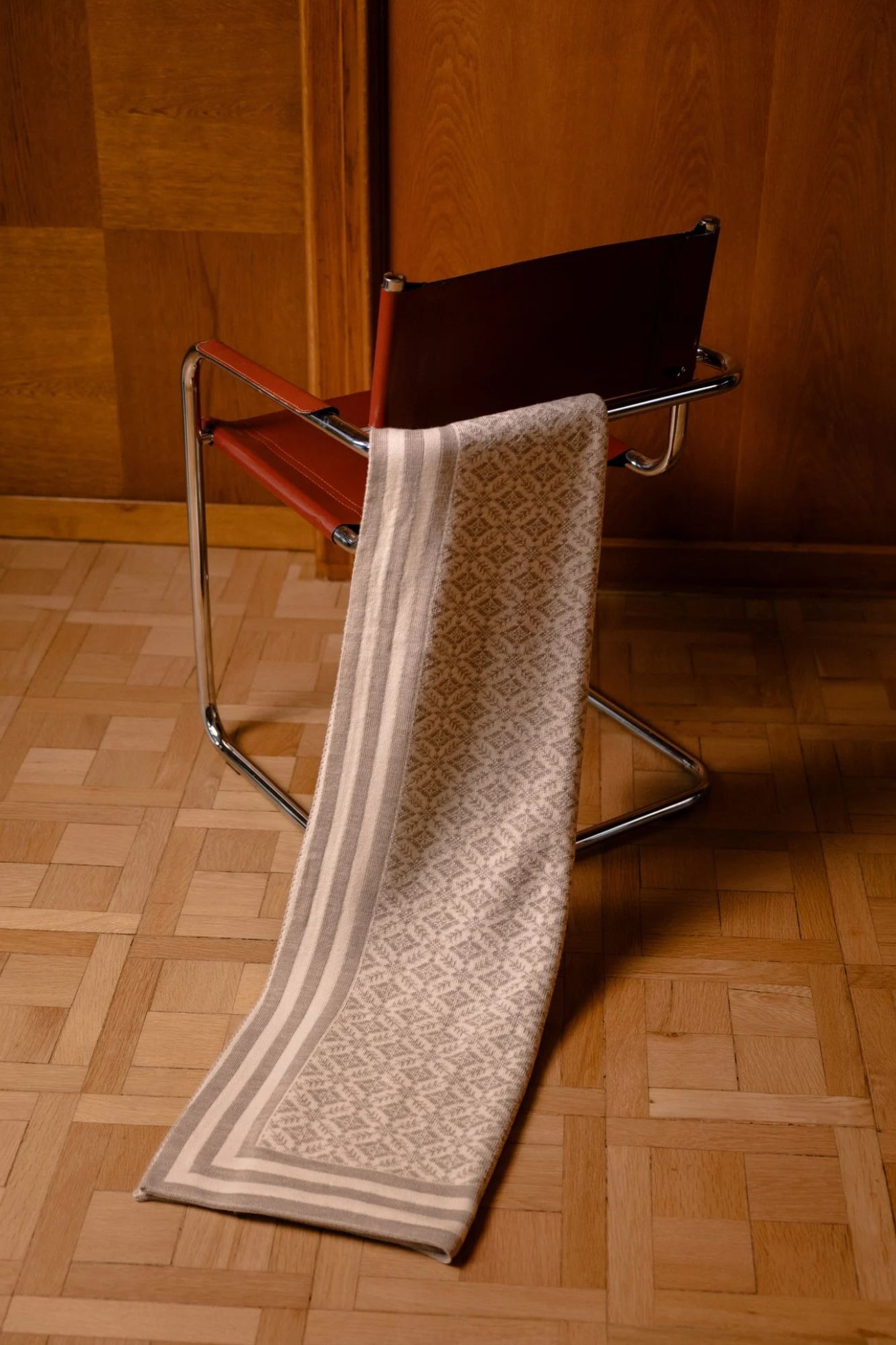 Knitted white blanket from the Home Collection by Dale of Norway