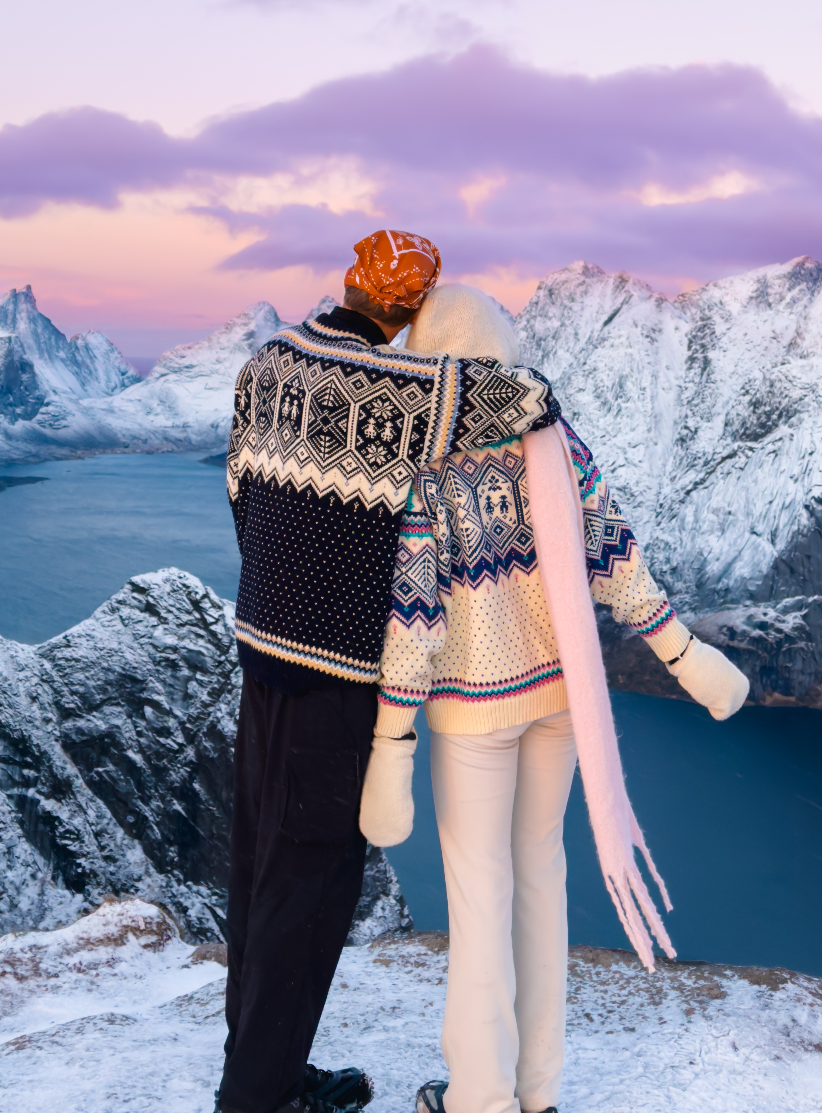 Elias & Kajsa wearing the Trondheim sweater from Dale of Norway during winter