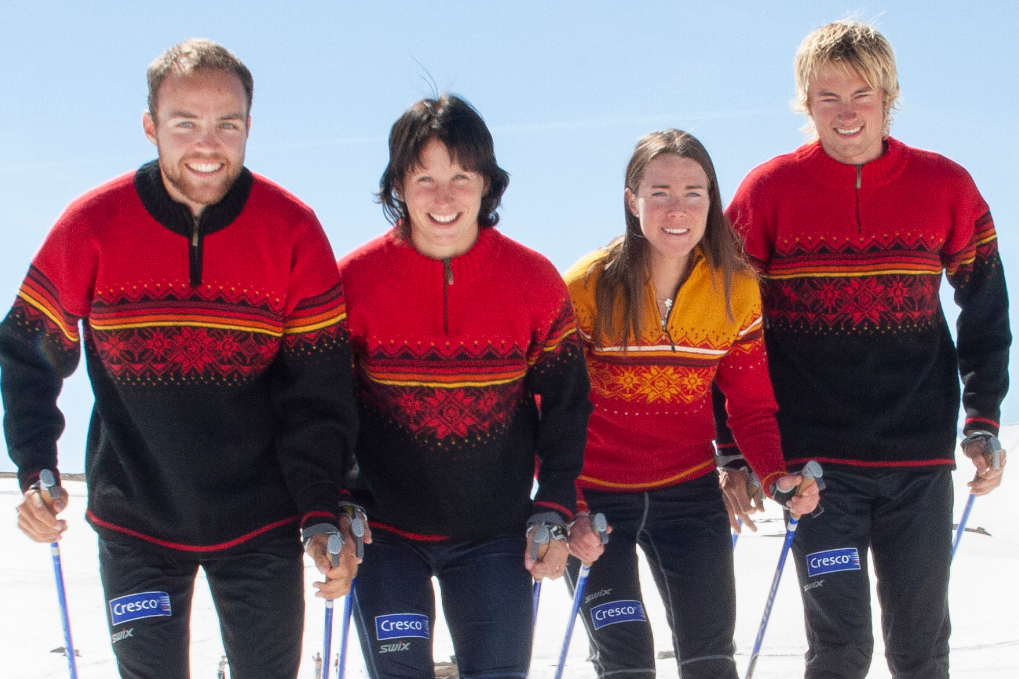 Ski-VM Sapporo, Japan 2007. Bildet viser Tord Asle Gjerdalen, Marit Bjørgen, Ella Gjømle og Petter Northug i VM-genseren.