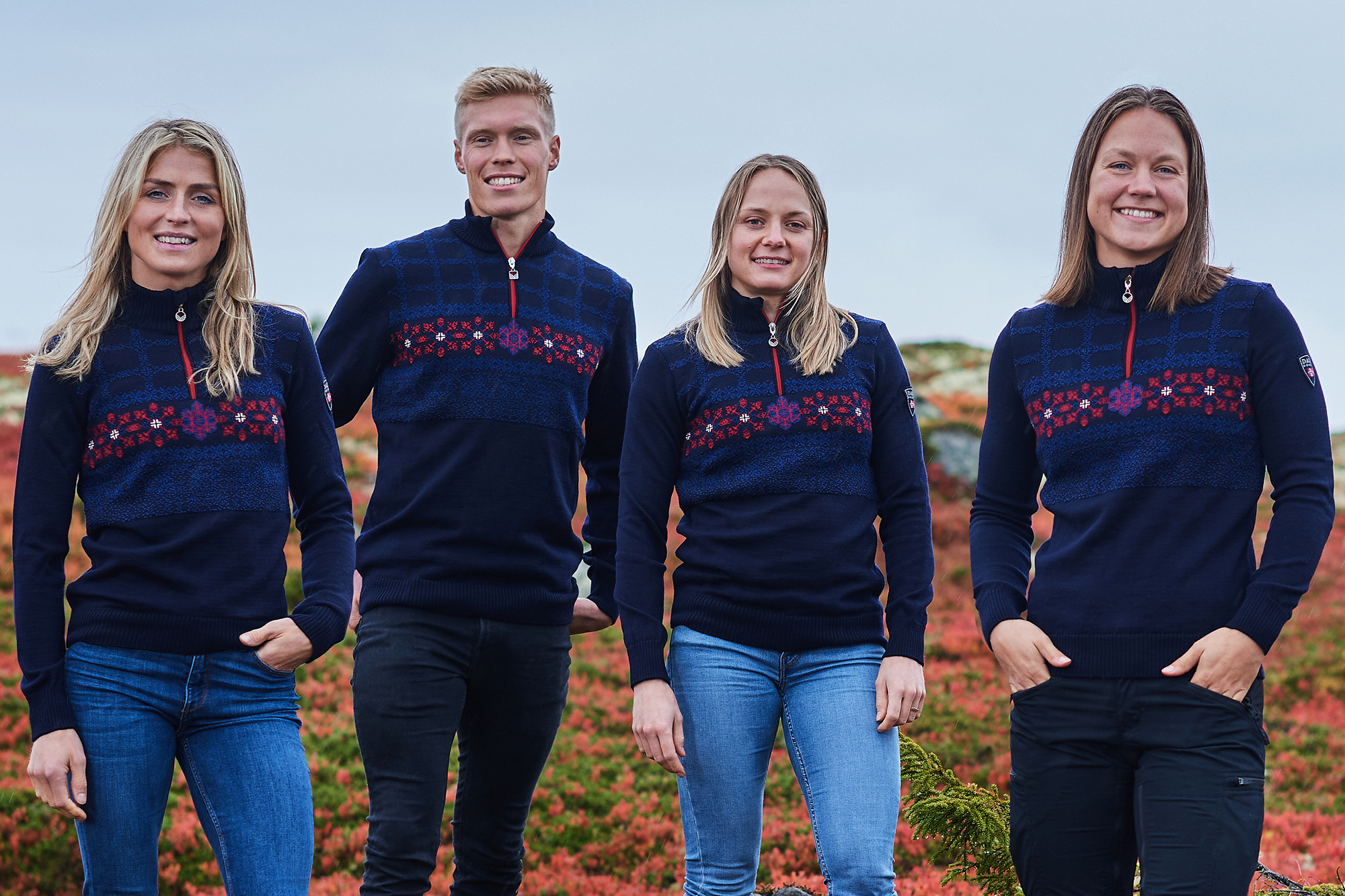 Ski-VM Oberstdorf, Tyskland 2021. Bildet: Norske langrennsutøvere i VM-genseren. Fra venstre: Therese Johaug, Martin Løwstrøm Nyenget, Maiken Caspersen Falla og Ane Appelkvist Stenseth.